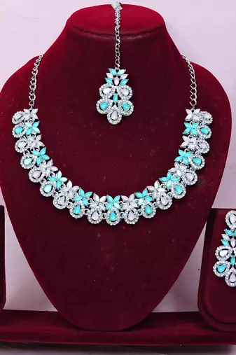 Green color rhodium plating festive wear designer necklace set