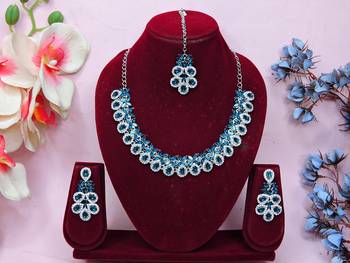 Green color rhodium plating festive wear designer necklace set 1