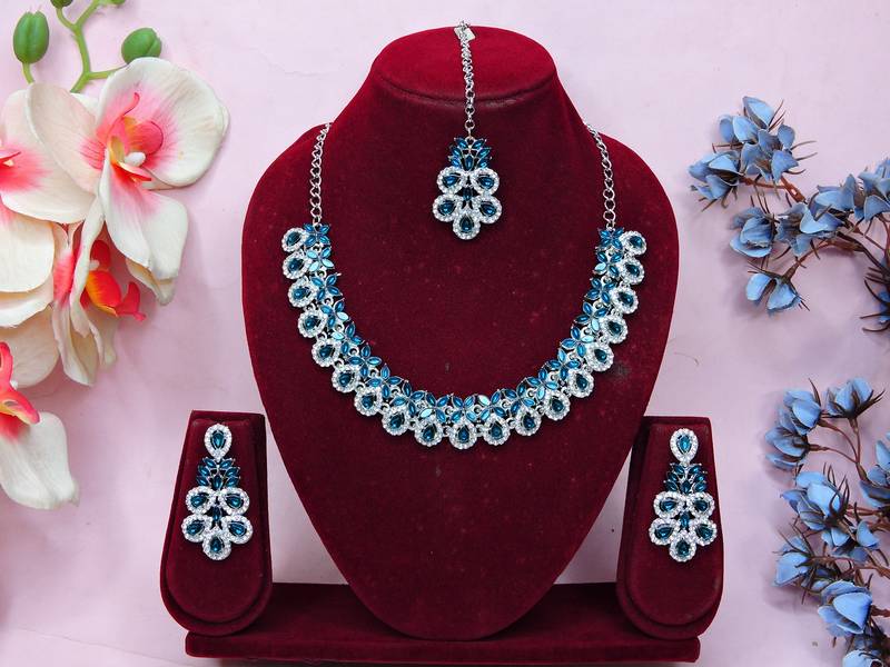 Green color rhodium plating festive wear designer necklace set