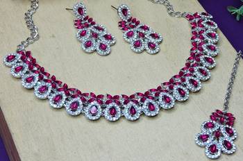 Pink color rhodium plating festive wear designer necklace set 3