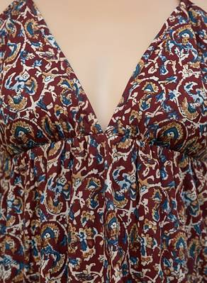 Maroon cotton printed top for women 4
