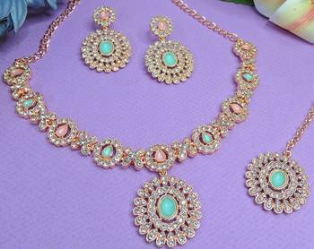 Green color rhodium plating festive wear designer necklace set 3