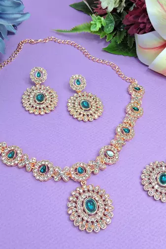 Green color rhodium plating festive wear designer necklace set