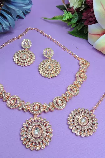 Pink color rhodium plating festive wear designer necklace set