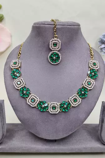 Green color yellow gold plating festive wear designer necklace set
