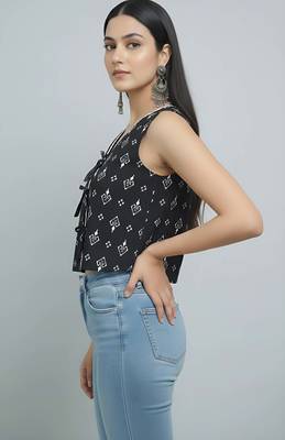 Black cotton printed top for women 4