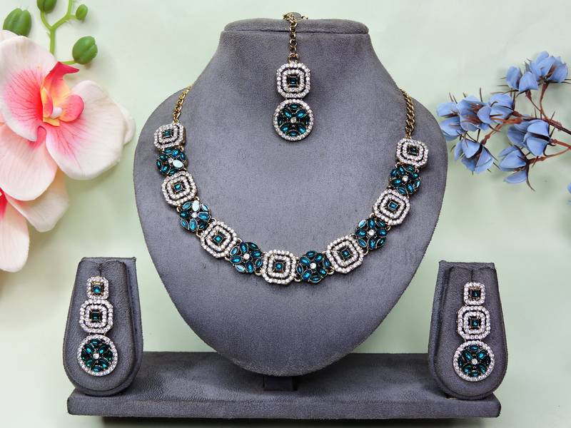 Green color yellow gold plating festive wear designer necklace set