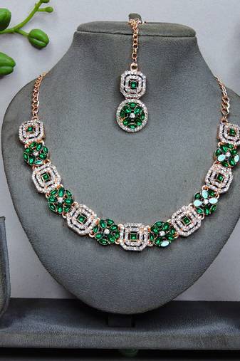 Green color rhodium plating festive wear designer necklace set