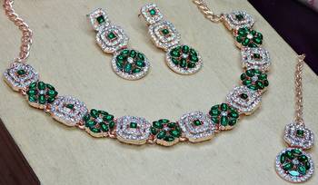 Green color rhodium plating festive wear designer necklace set 3