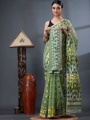 green ethnic motifs silk cotton handloom jamdani saree 2