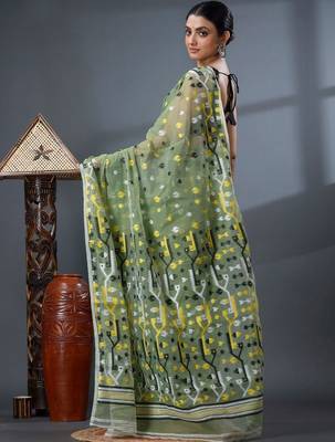 green ethnic motifs silk cotton handloom jamdani saree 3