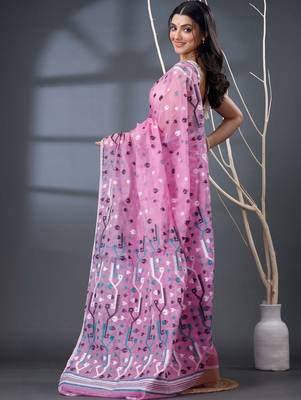 pink ethnic motifs silk cotton handloom jamdani saree 4