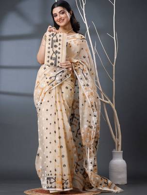 cream woven design silk cotton handloom jamdani saree 2
