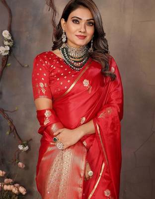 red ethnic motifs zari silk blend banarasi saree 5