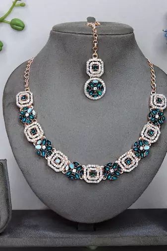 Green color rhodium plating festive wear designer necklace set