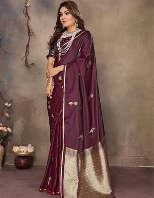 maroon ethnic motifs zari silk blend banarasi saree 2