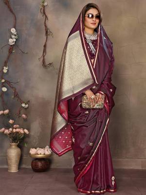 maroon ethnic motifs zari silk blend banarasi saree 4
