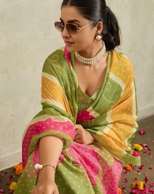 green bandhani handloom ready to wear saree 5