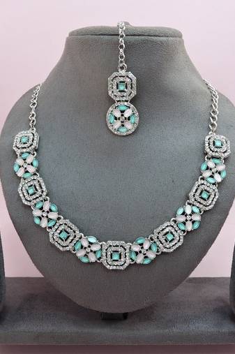Green color rhodium plating festive wear designer necklace set
