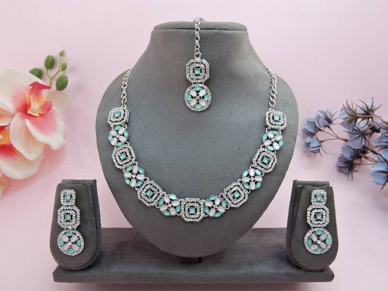Green color rhodium plating festive wear designer necklace set