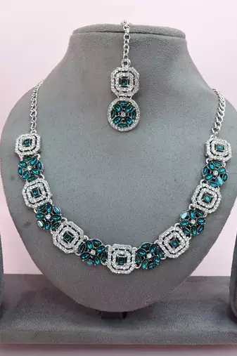 Green color rhodium plating festive wear designer necklace set