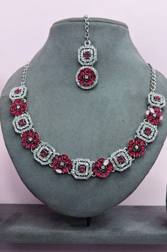 Pink color rhodium plating festive wear designer necklace set