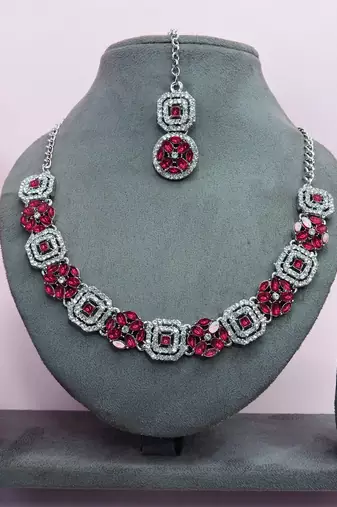Pink color rhodium plating festive wear designer necklace set