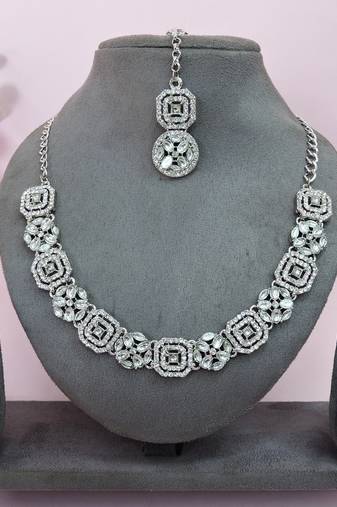 White color rhodium plating festive wear designer necklace set