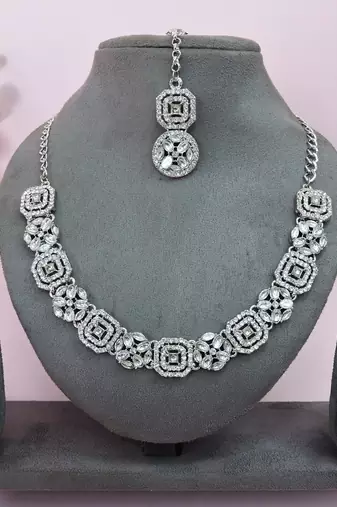 White color rhodium plating festive wear designer necklace set