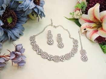White color rhodium plating festive wear designer necklace set 2