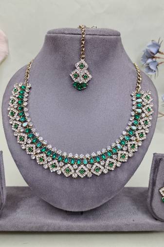 Green color yellow gold plating festive wear designer necklace set