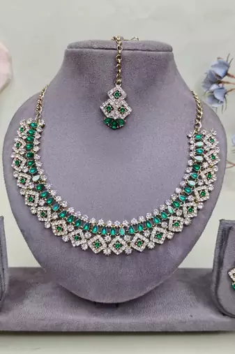 Green color yellow gold plating festive wear designer necklace set