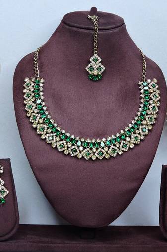 Green color yellow gold plating festive wear designer necklace set