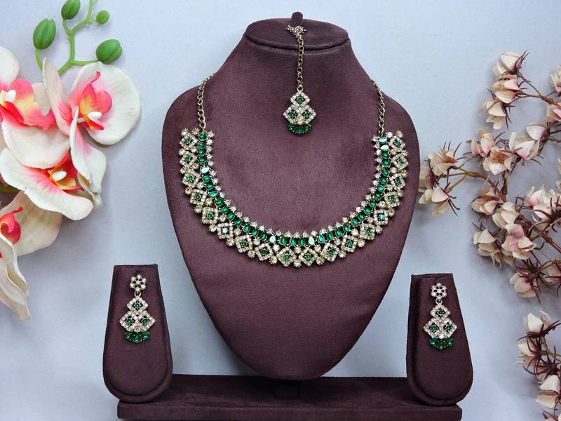 Green color yellow gold plating festive wear designer necklace set