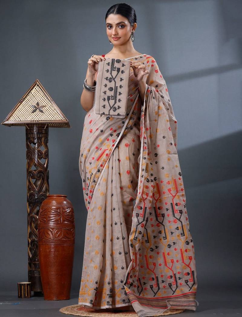 cream woven design silk cotton handloom jamdani saree