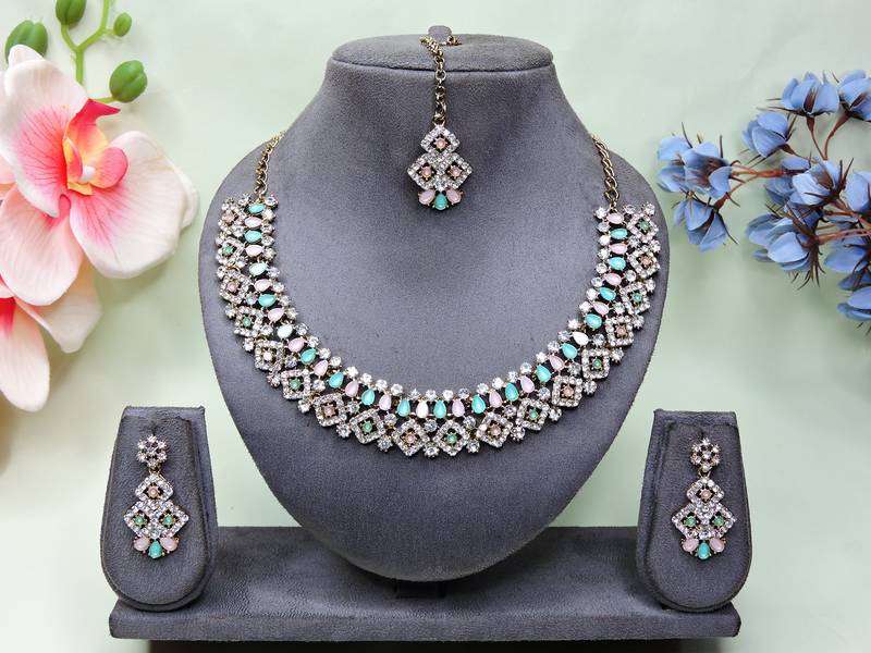 Green color yellow gold plating festive wear designer necklace set