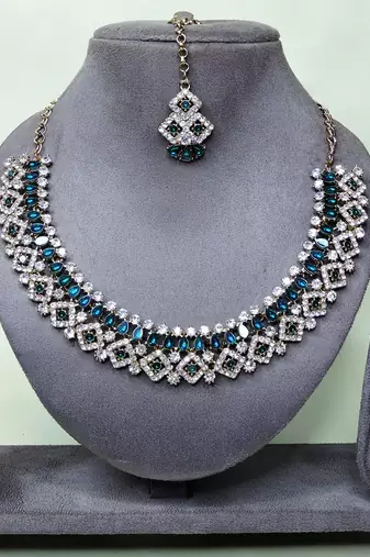 Green color yellow gold plating festive wear designer necklace set