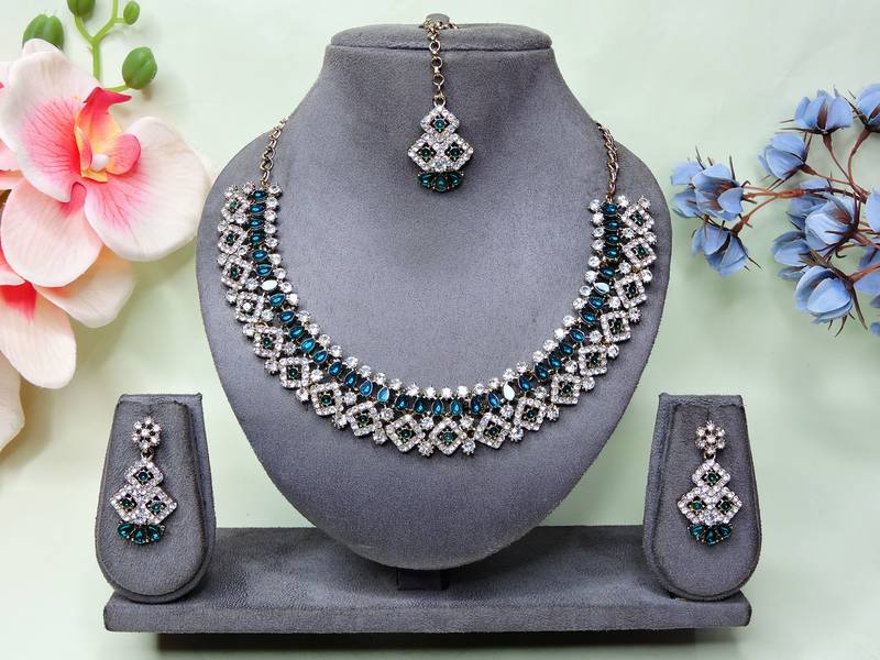 Green color yellow gold plating festive wear designer necklace set
