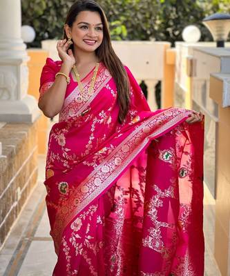 pink woven design zari silk blend banarasi saree 5