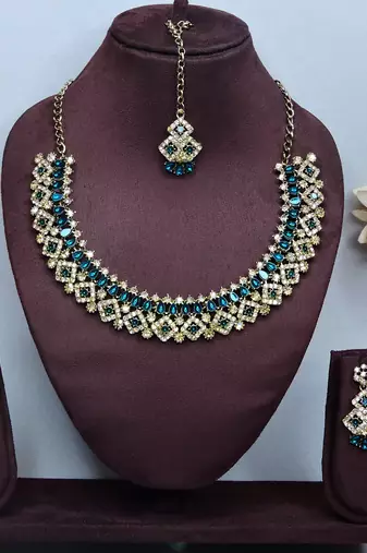 Green color yellow gold plating festive wear designer necklace set