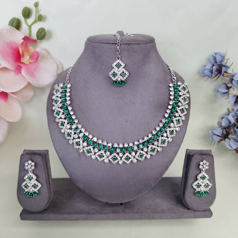 Green color rhodium plating festive wear designer necklace set