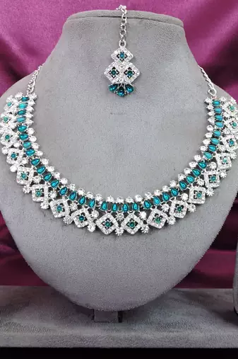 Green color rhodium plating festive wear designer necklace set