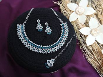 Green color rhodium plating festive wear designer necklace set 2