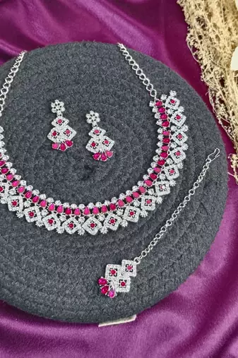 Pink color rhodium plating festive wear designer necklace set