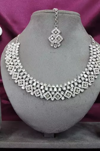 White color rhodium plating festive wear designer necklace set