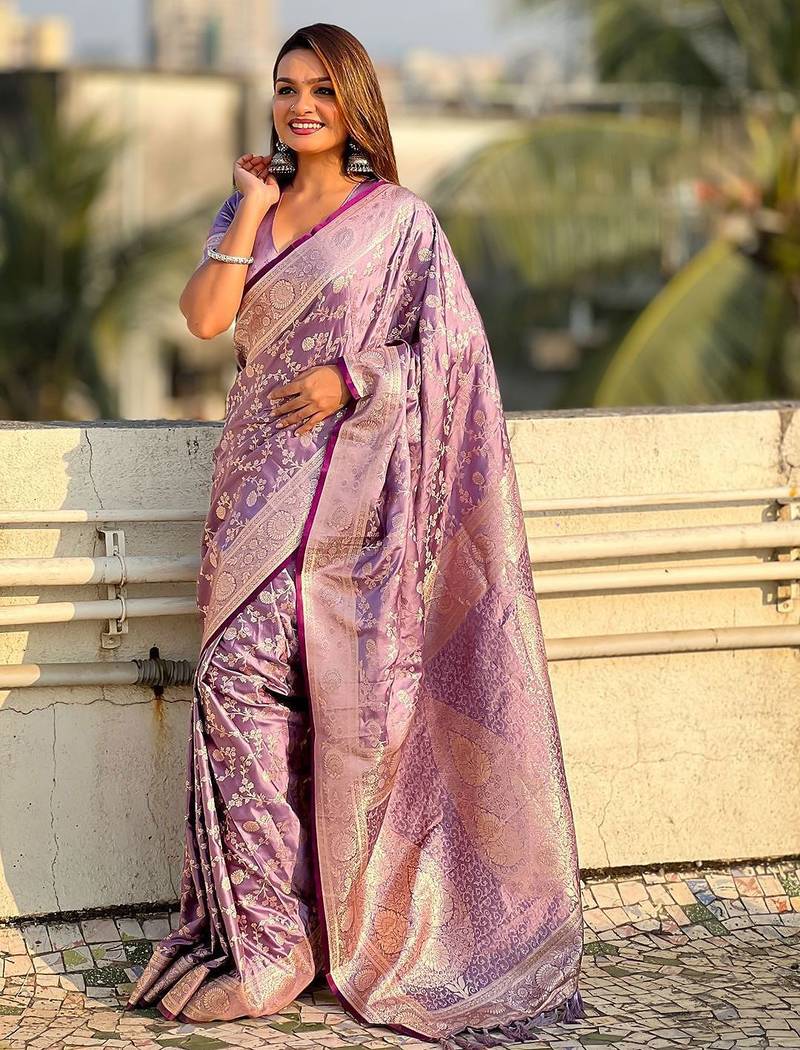purple woven design zari banarasi saree