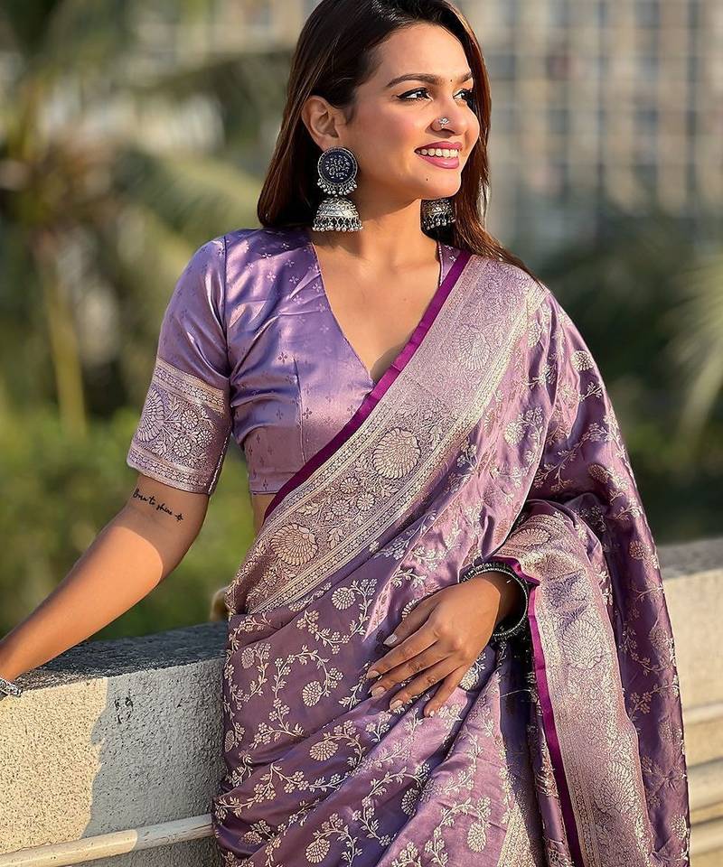 purple woven design zari banarasi saree