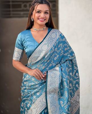 blue woven design zari banarasi saree 4