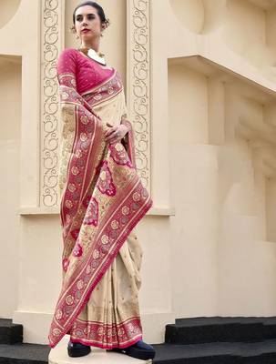 cream woven design zari banarasi saree 1
