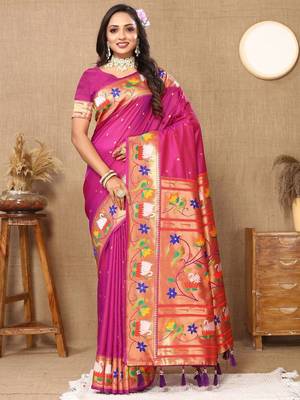 magenta woven design zari silk blend paithani saree 4